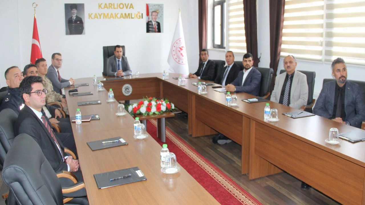 Karlıova İlçesinde Kadına Yönelik Şiddetle Mücadele ve İlçe Çocuk Koordinasyon Kurulu Toplandı