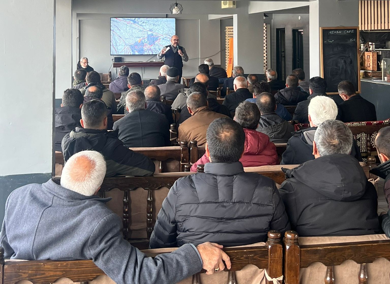 Karlıova’da Deprem Paneli Düzenlendi