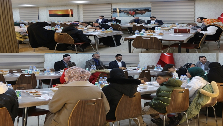 Karlıova’da, yetim ve öksüzler için iftar