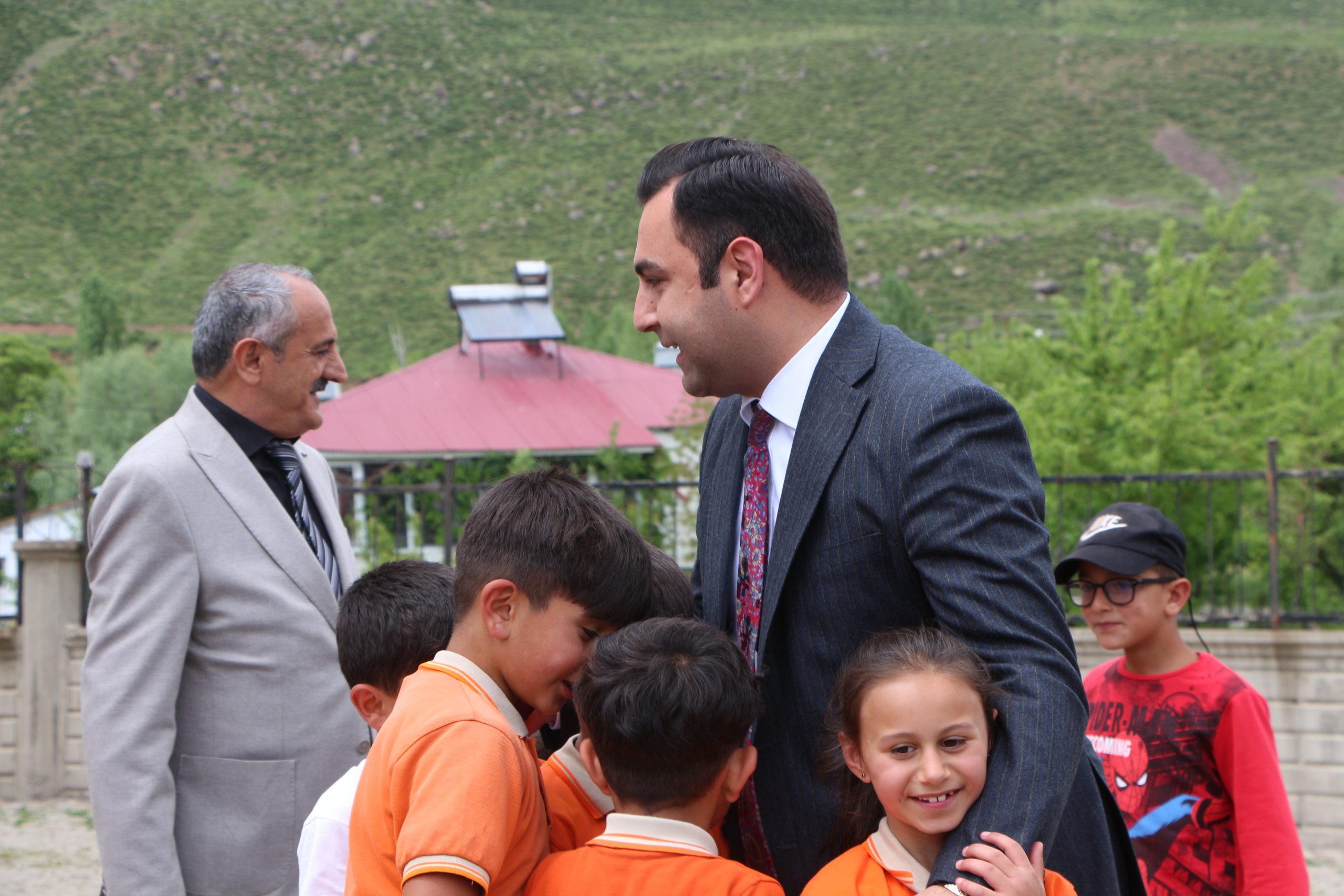 Karlıova Kaymakamı öğrencilerle buluştu