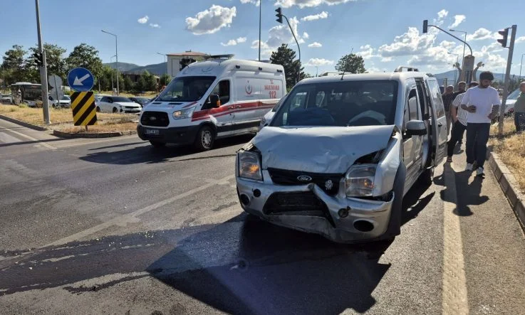 Bingöl’de  Kaza: 5 Kişi Yaralı