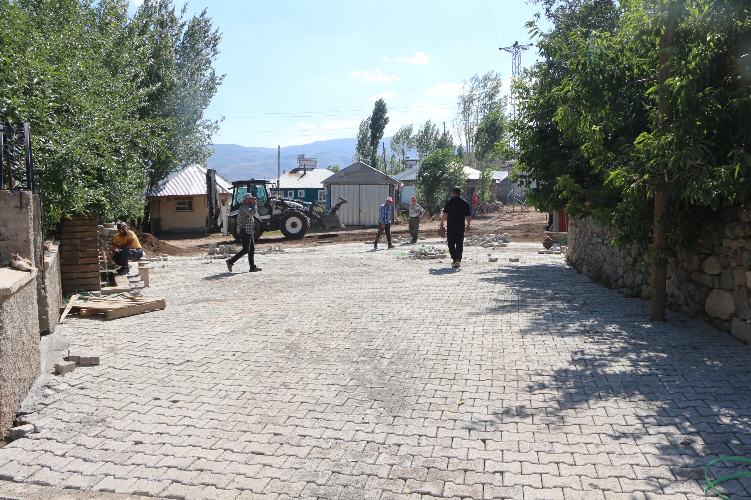 Kümbet Köyünde Kilitli Parke Çalışmaları Devam Ediyor