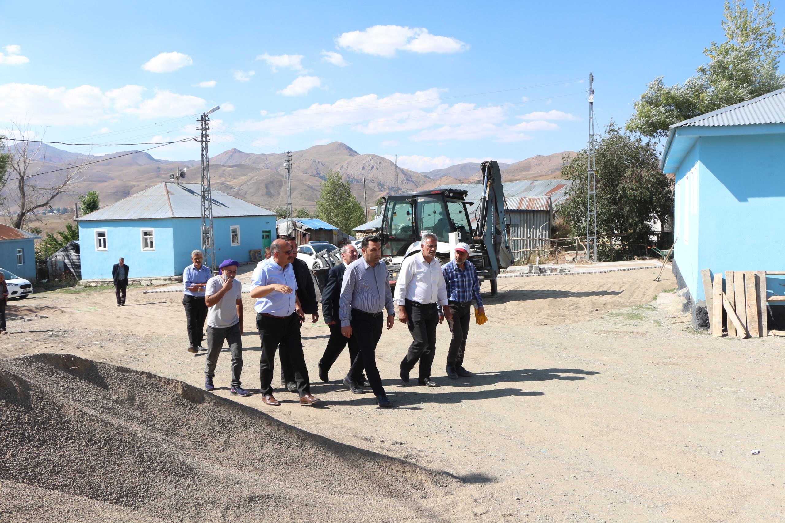 Kaymakam Bıçak, Yapımı Biten ve Devam Eden Çalışmaları Yerinde İnceledi