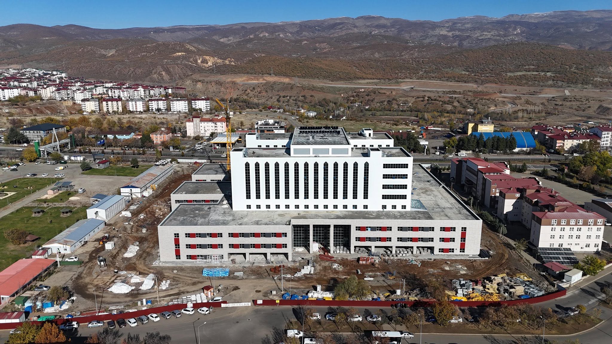 Eğitim ve Araştırma Hastanesi Olan Bingöl Devlet Hastanesi; Sevinçle Karşılandı